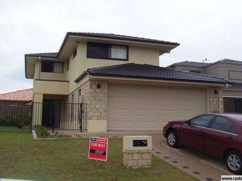 4 Royal Links Drive, Robina QLD 4226