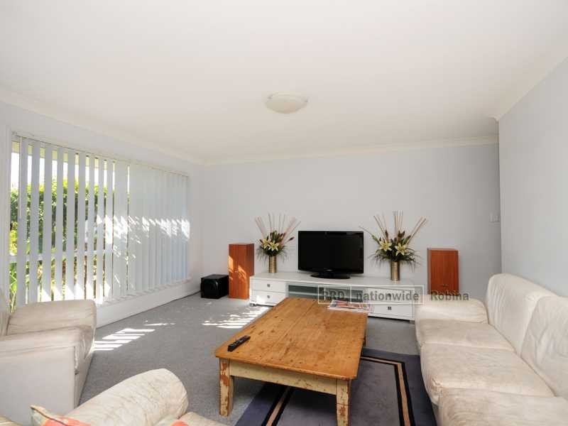 6 Salisbury Court, Upper Coomera QLD 4209