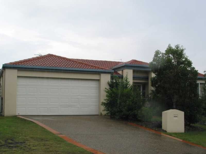 18 Shepton Crescent, Mudgeeraba QLD 4213