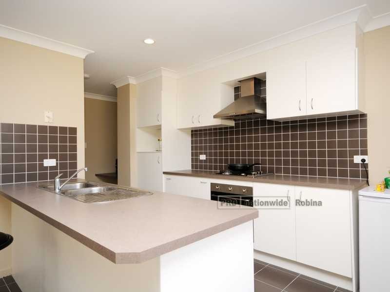 3/13 Bailer Street, Coomera QLD 4209