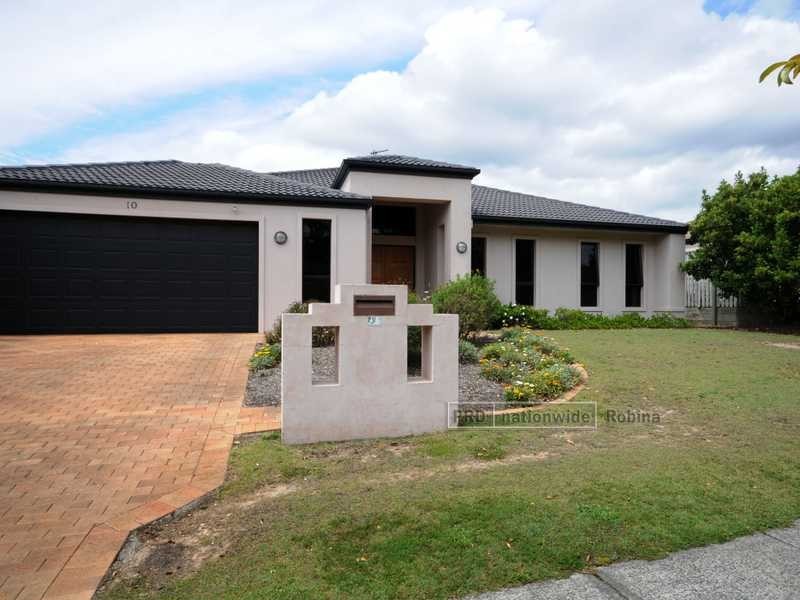 10 Straite Drive, Robina QLD 4226