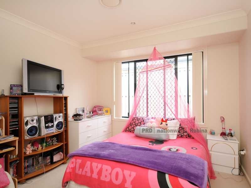 10 Straite Drive, Robina QLD 4226