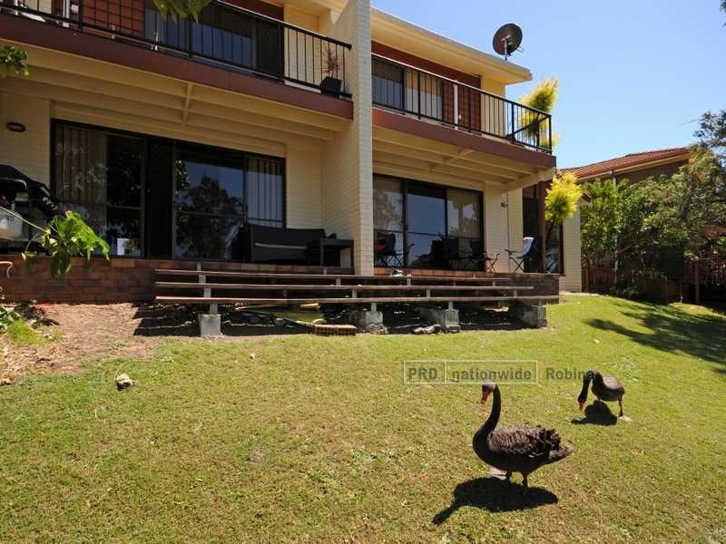 3/8 Sunbird Street, Burleigh Waters QLD 4220