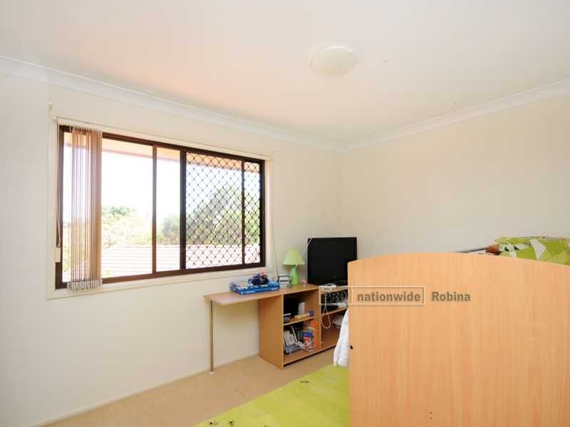 3/8 Sunbird Street, Burleigh Waters QLD 4220