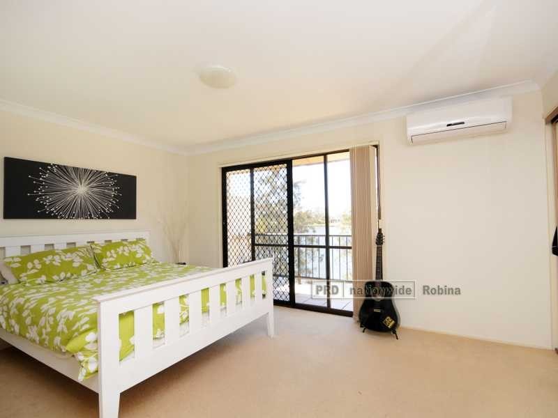 3/8 Sunbird Street, Burleigh Waters QLD 4220