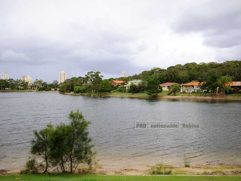 Unit 6/8 Sunbird Street, Burleigh Waters QLD 4220