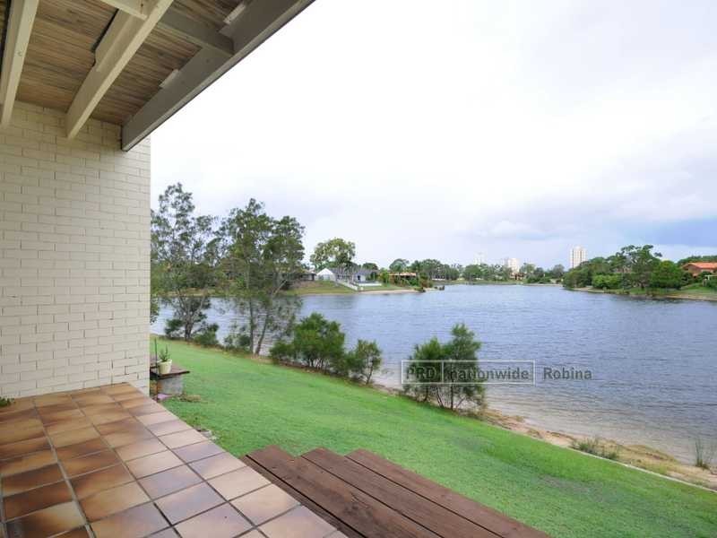 Unit 6/8 Sunbird Street, Burleigh Waters QLD 4220