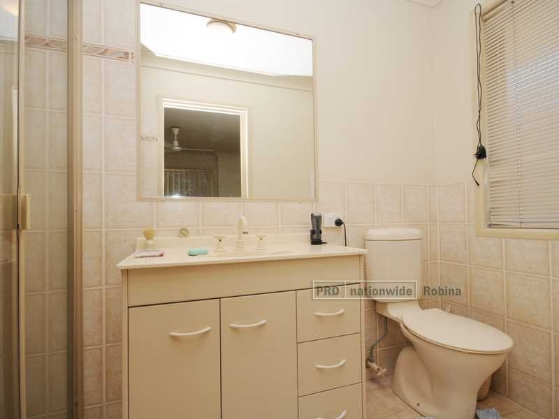 18 Swanton Drive, Mudgeeraba QLD 4213