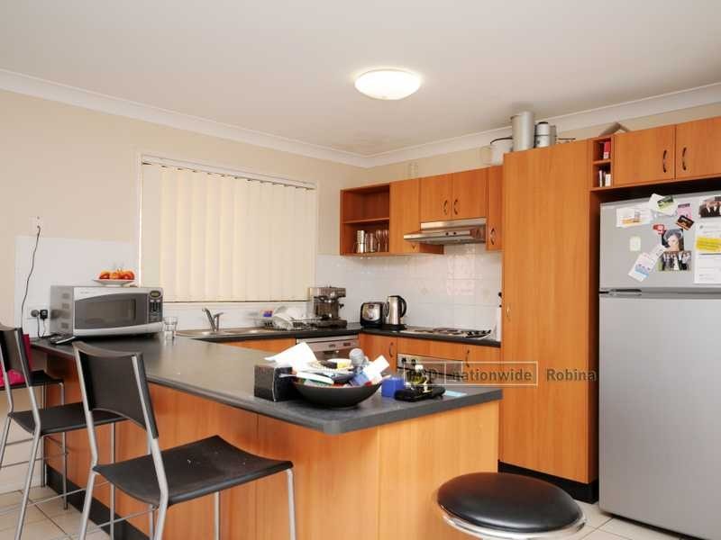 2 Howea Way, Robina QLD 4226