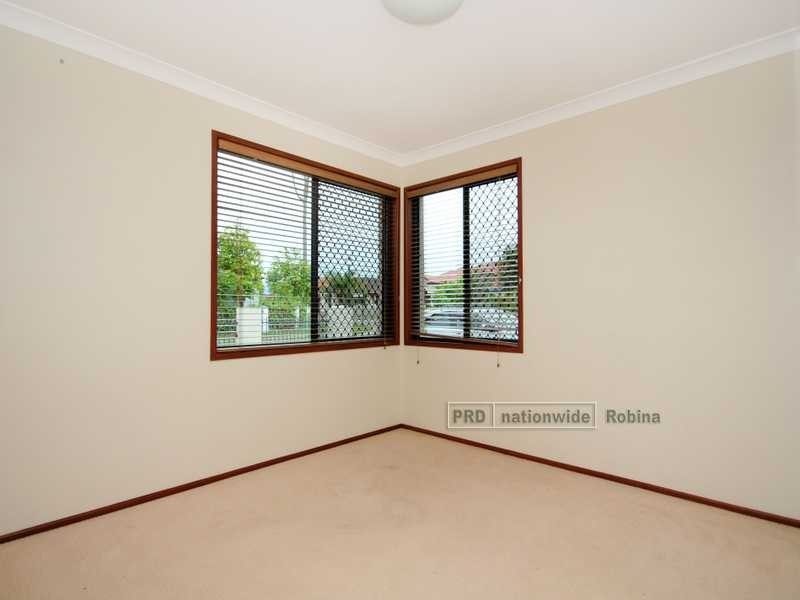 2 Avellino Drive, Varsity Lakes QLD 4227