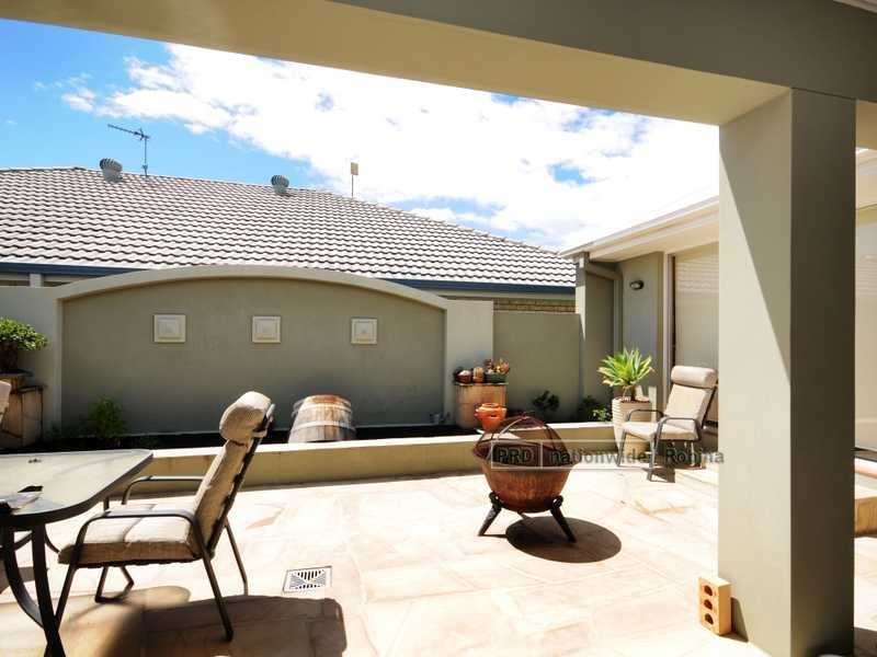 44 Bayswater Avenue, Varsity Lakes QLD 4227