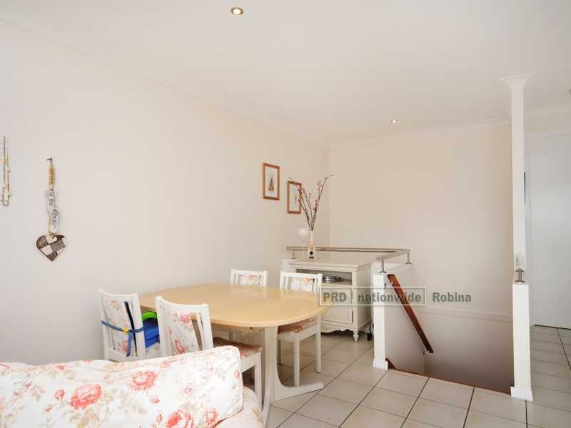 Unit 3/1 Campelles Avenue, Varsity Lakes QLD 4227