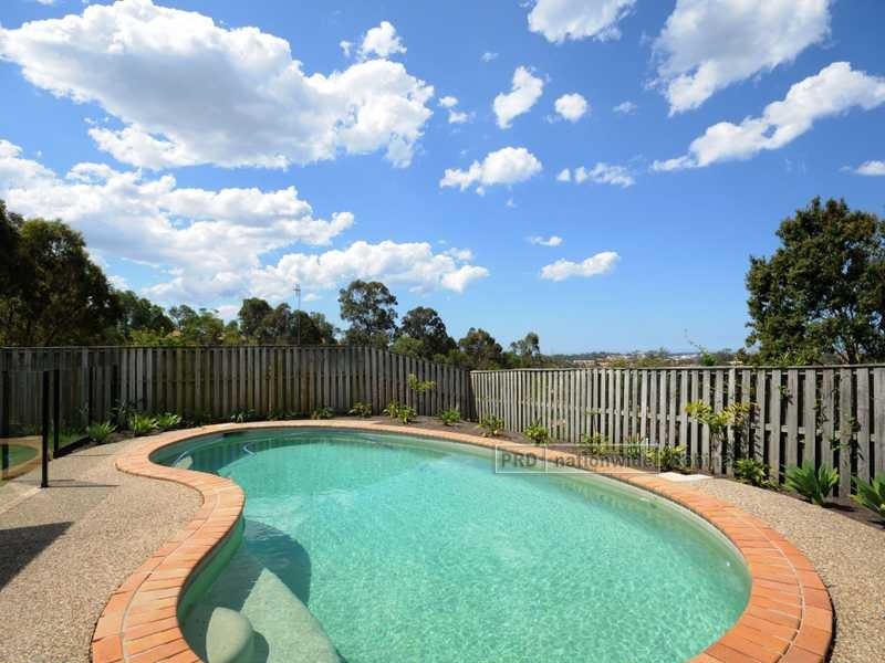 43 Langport Parade, Mudgeeraba QLD 4213