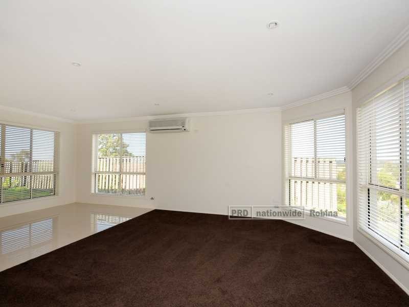 43 Langport Parade, Mudgeeraba QLD 4213