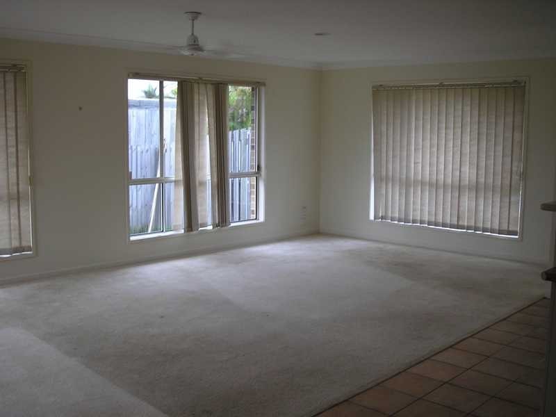 20 Nuthatch Street, Burleigh Waters QLD 4220