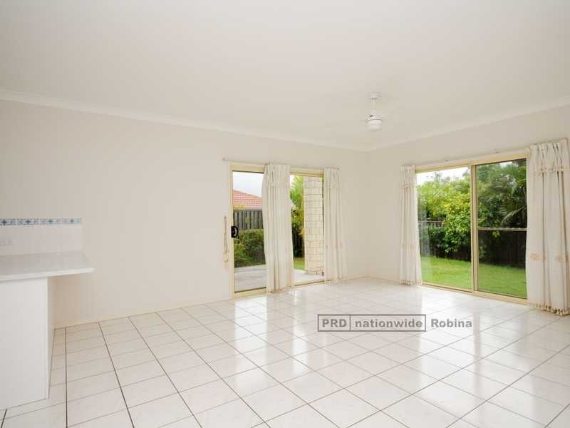 17 Ranier Crescent, Varsity Lakes QLD 4227