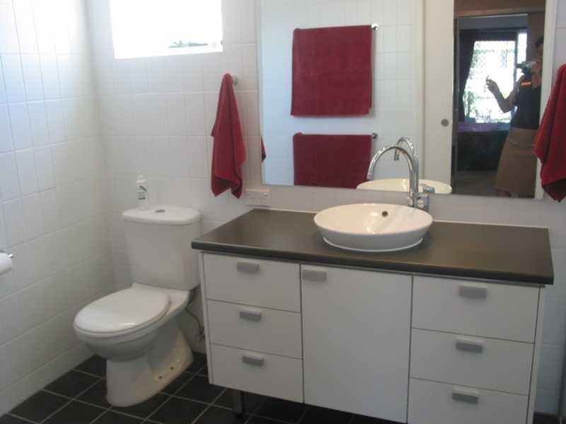 33 Riverwalk Avenue, Robina QLD 4226