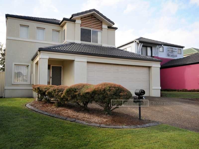 83 Tee Trees Boulevarde, Arundel QLD 4214