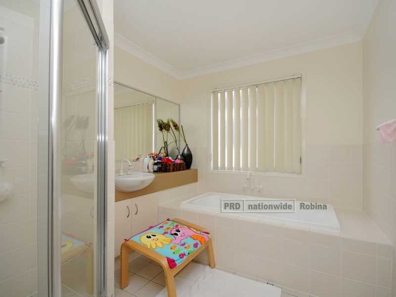 83 Tee Trees Boulevarde, Arundel QLD 4214