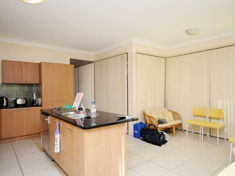 4 Avellino Drive, Varsity Lakes QLD 4227