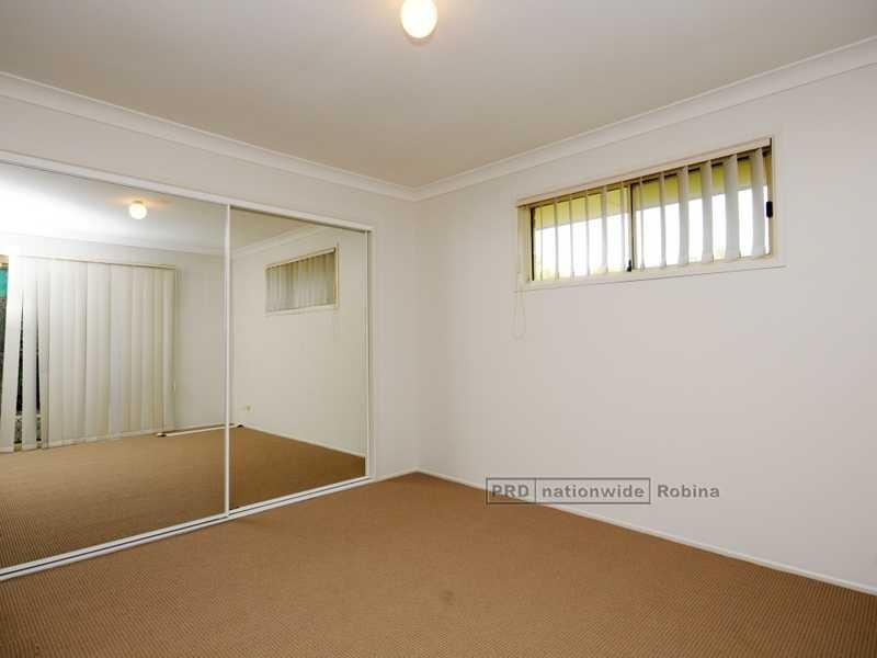 22 Pristine Court, Varsity Lakes QLD 4227