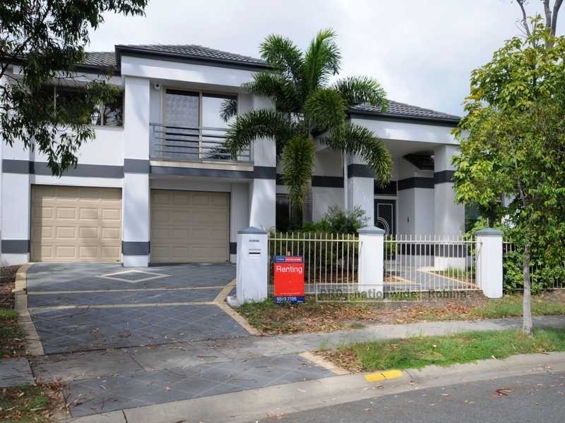 1 Avellino Drive, Varsity Lakes QLD 4227