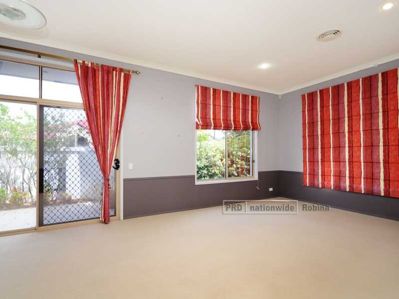 1 Avellino Drive, Varsity Lakes QLD 4227