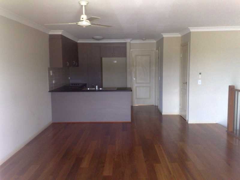 3/28 Gerona Circuit, Varsity Lakes QLD 4227