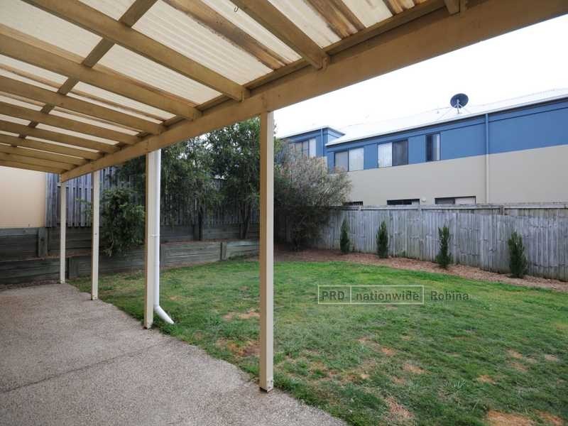 11 Magenta Drive, Varsity Lakes QLD 4227