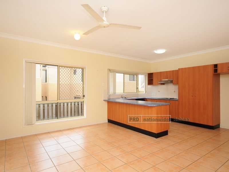 11 Magenta Drive, Varsity Lakes QLD 4227