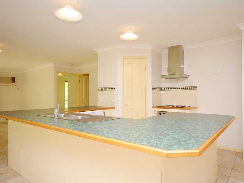 10 Carol Anne Court, Bonogin QLD 4213