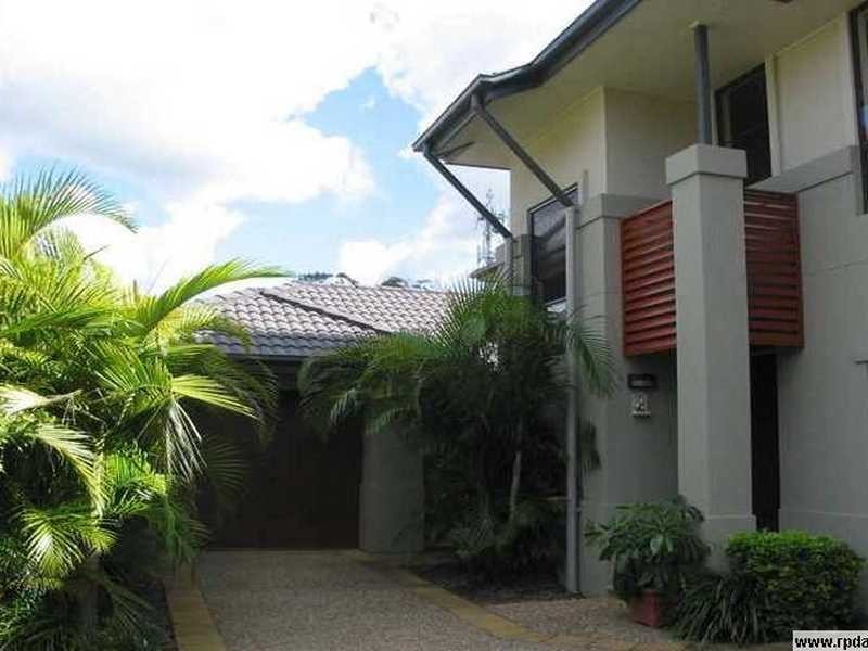 Unit 7/2 North Shore Avenue, Varsity Lakes QLD 4227