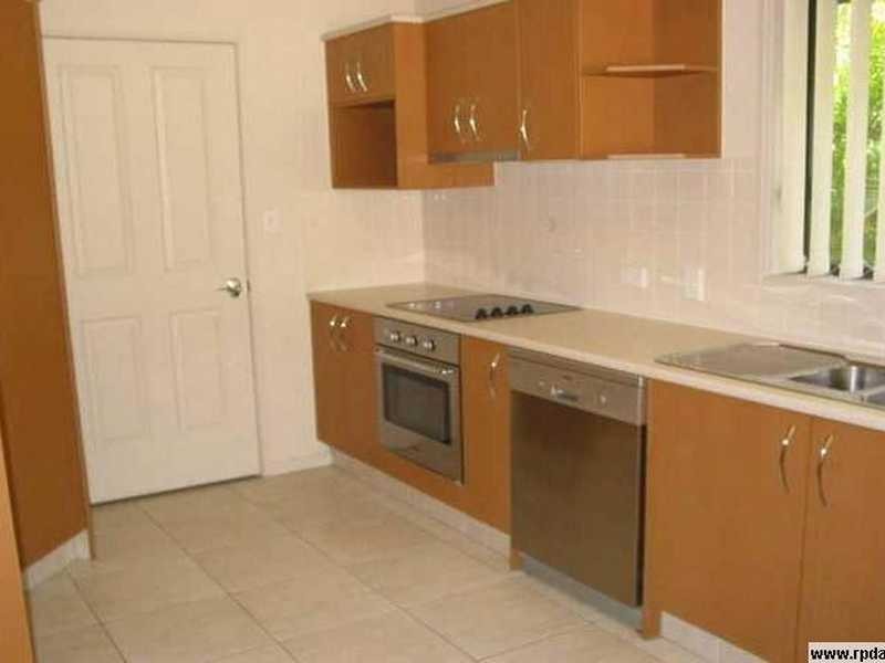 Unit 7/2 North Shore Avenue, Varsity Lakes QLD 4227