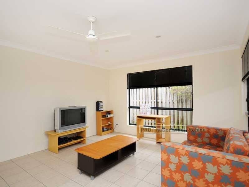 8B Protea Court, Robina QLD 4226