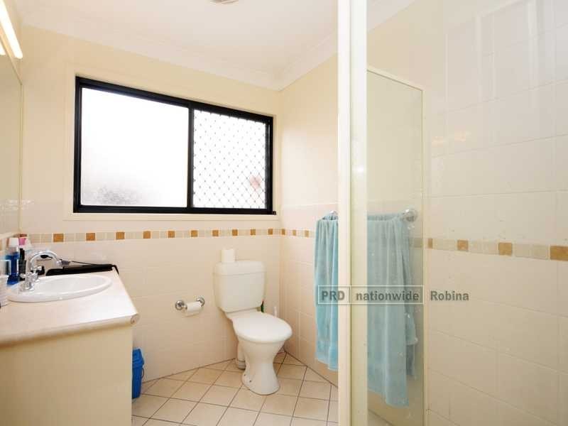 8B Protea Court, Robina QLD 4226