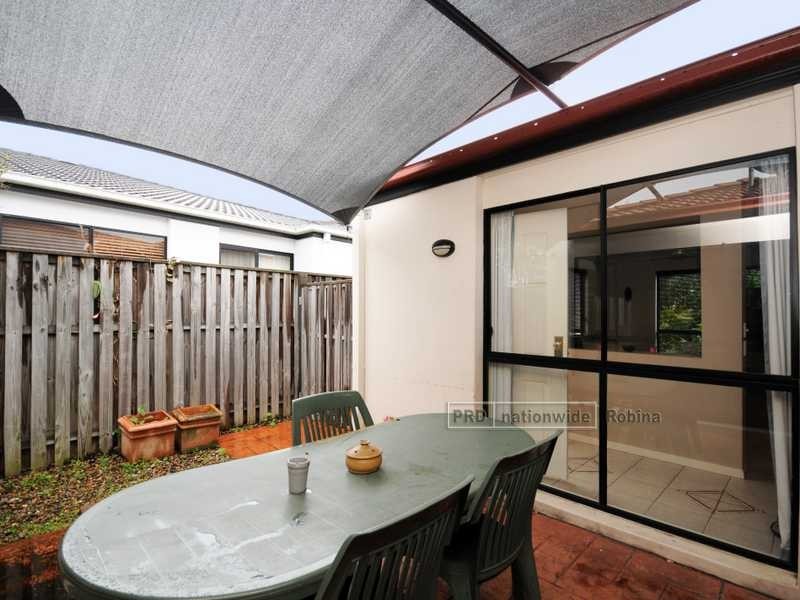 8B Protea Court, Robina QLD 4226