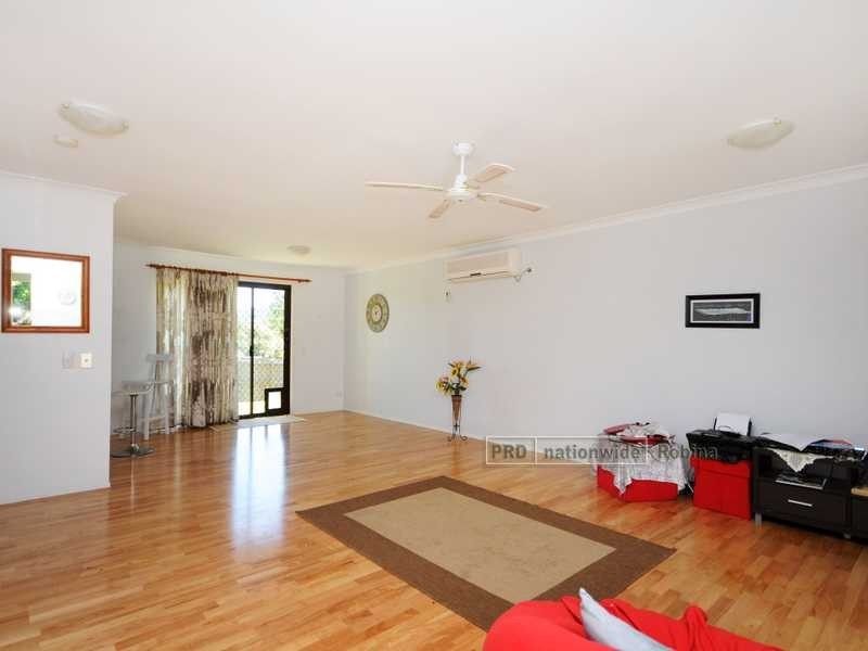 8 Planet Place, Mudgeeraba QLD 4213