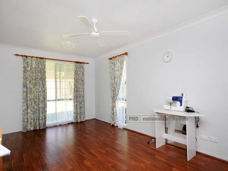 8 Planet Place, Mudgeeraba QLD 4213