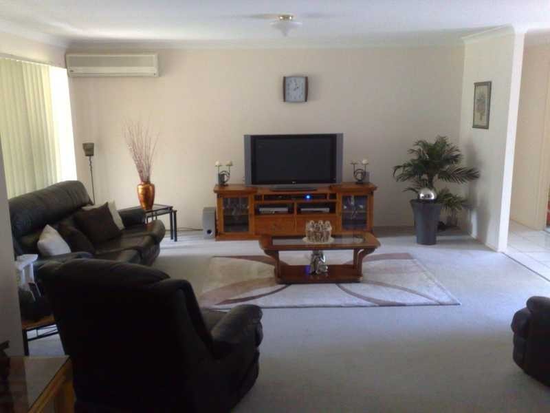19 Lancashire Drive, Mudgeeraba QLD 4213