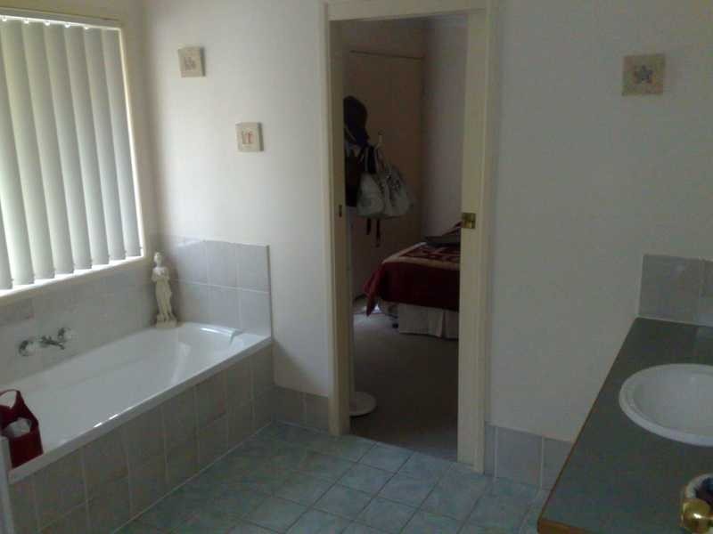 19 Lancashire Drive, Mudgeeraba QLD 4213