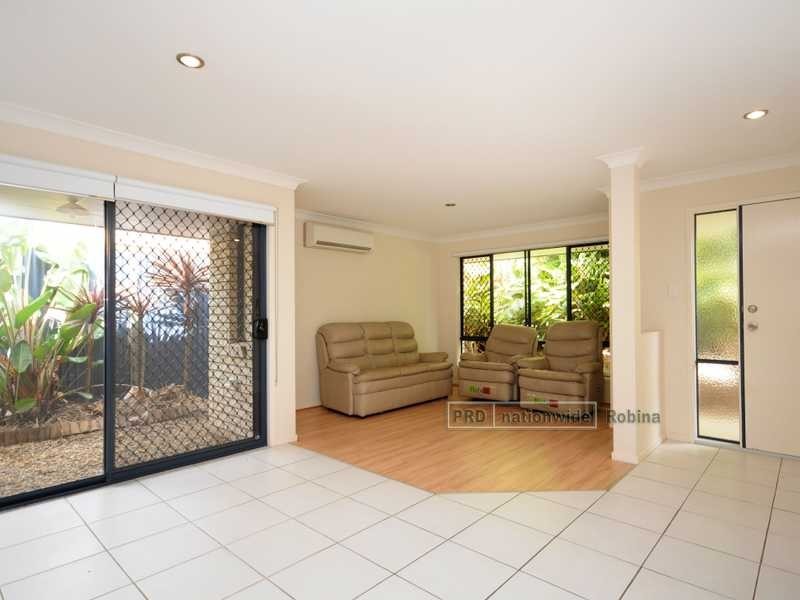 49 Merrilaine Crescent, Merrimac QLD 4226