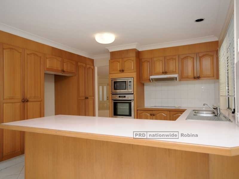 13 Merion Court, Robina QLD 4226