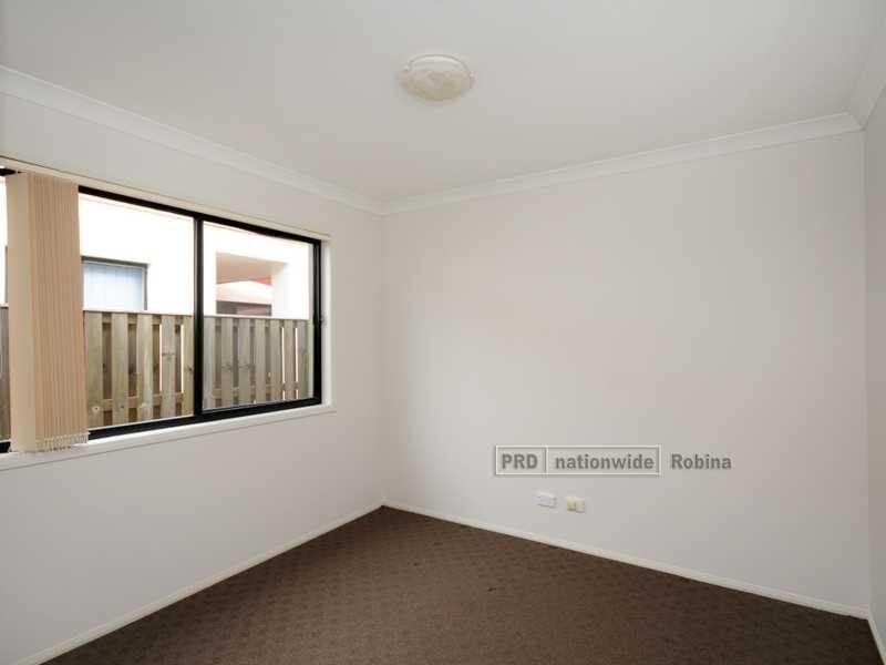 2 Ferndahl Drive, Varsity Lakes QLD 4227