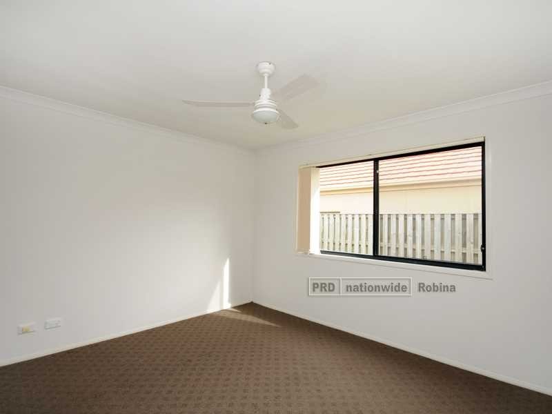 2 Ferndahl Drive, Varsity Lakes QLD 4227