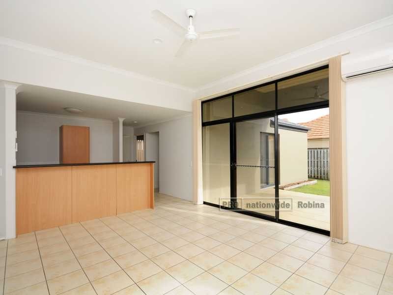 2 Ferndahl Drive, Varsity Lakes QLD 4227