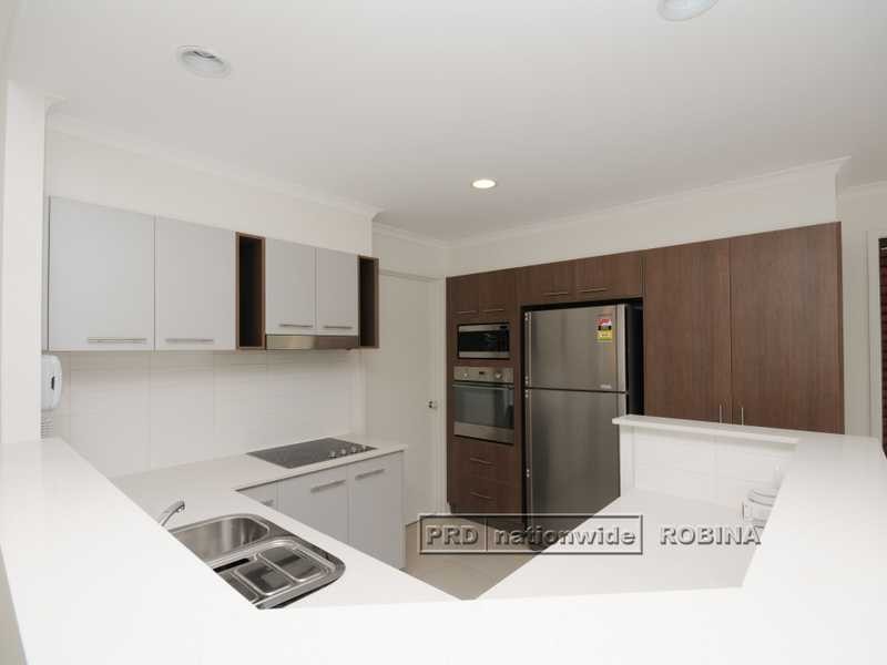 1/27 Dandenong Terrace, Robina QLD 4226