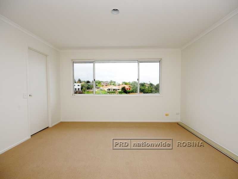 1/27 Dandenong Terrace, Robina QLD 4226