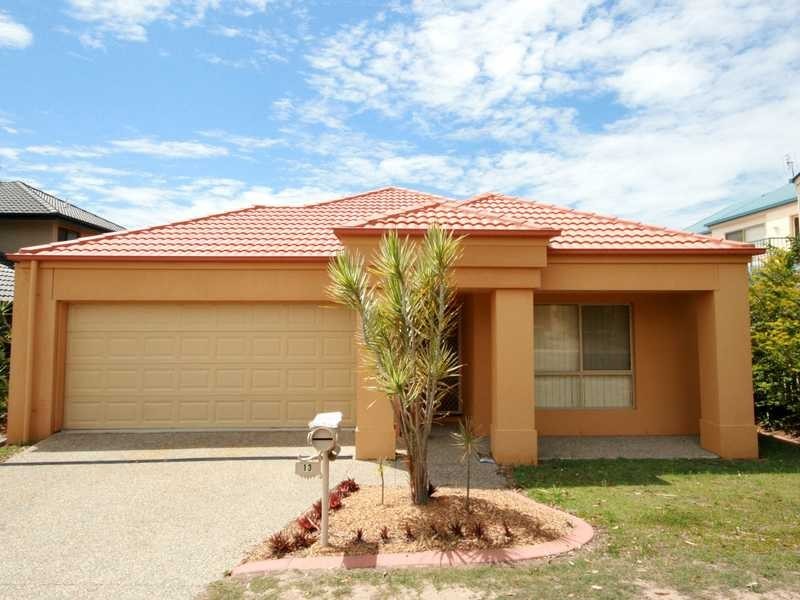 13 Majorca Crescent, Varsity Lakes QLD 4227
