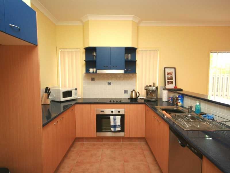 13 Majorca Crescent, Varsity Lakes QLD 4227