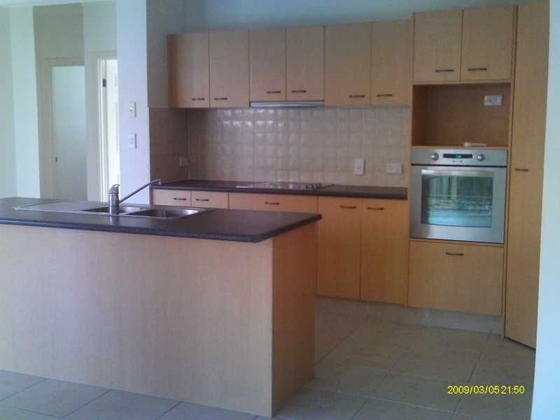 18 Palma Crescent, Varsity Lakes QLD 4227